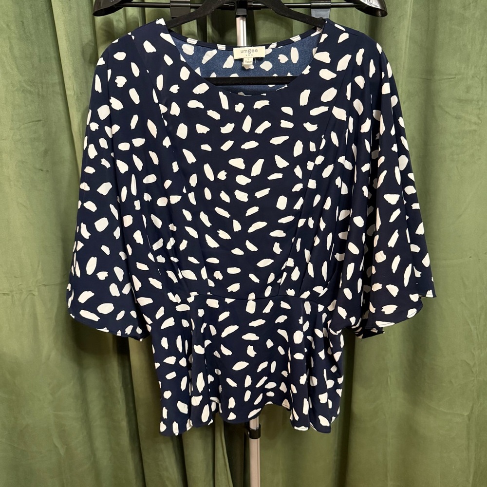 Umgee Navy and White Patterned Blouse - Size L